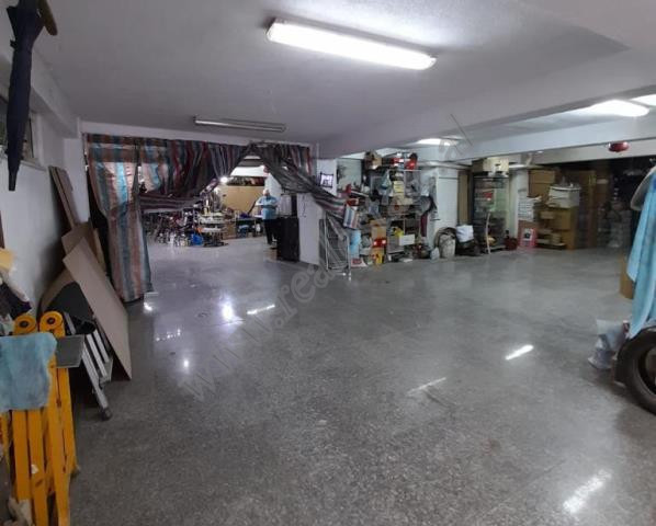 Commercial space and warehouse for rent in Mine Peza street in Tirana , Albania.
The surface is 340